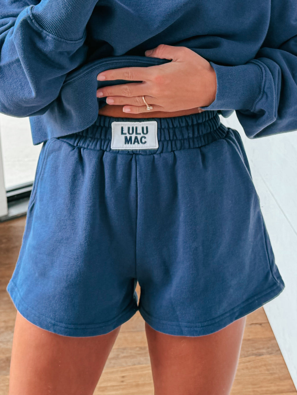 NAVY LuLu Mac MockNeck Set