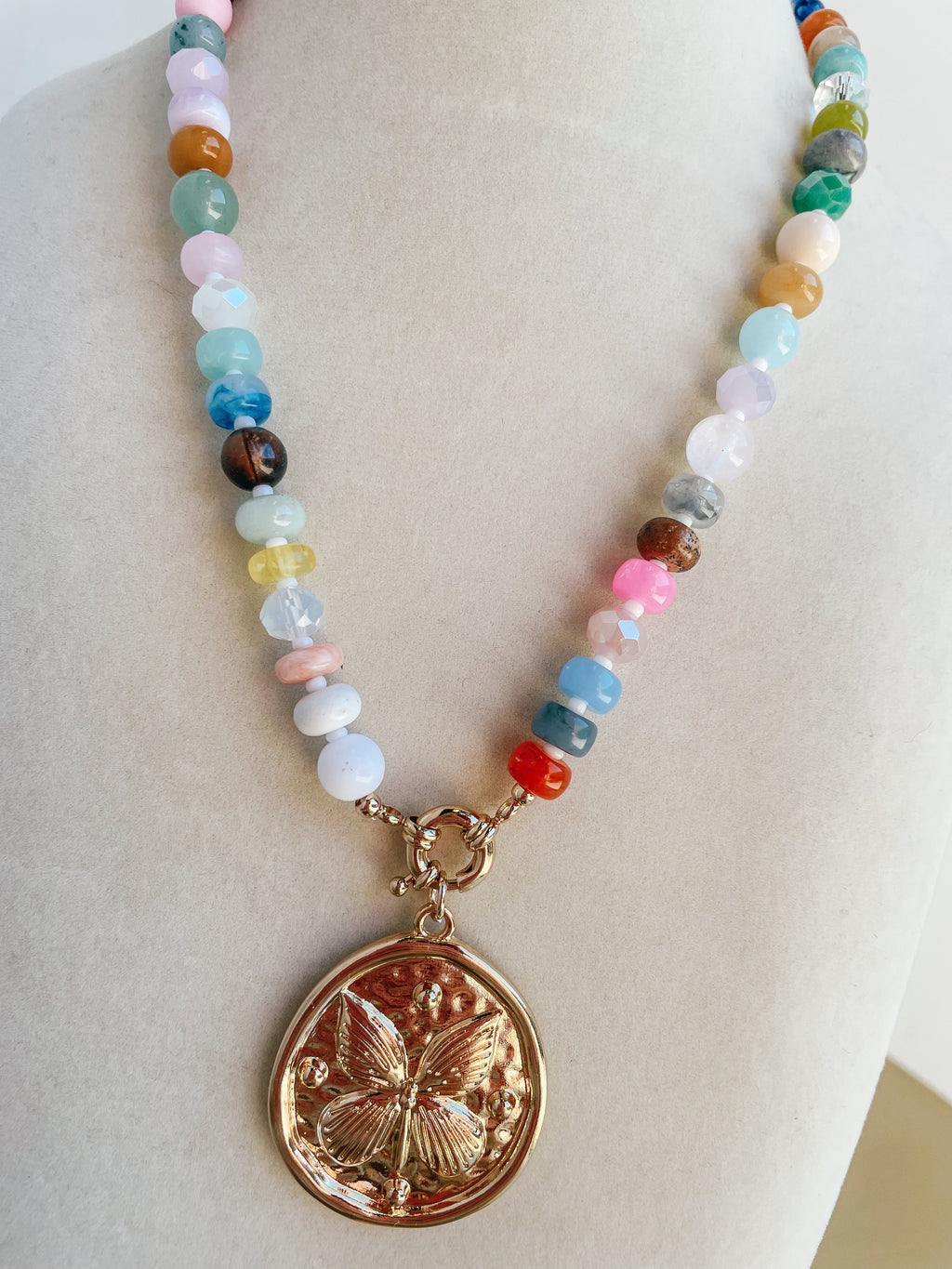 The Carol Necklace