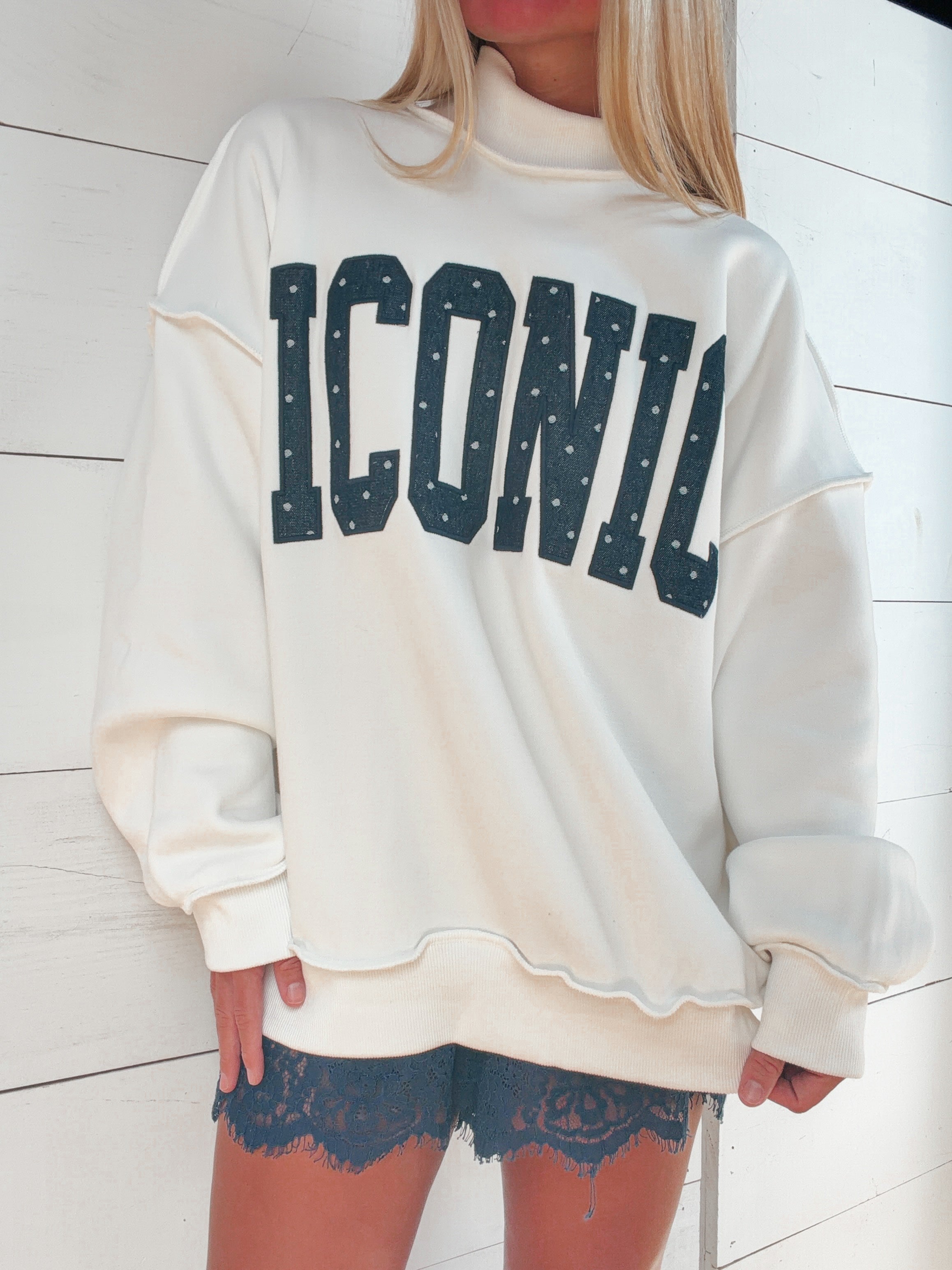 Iconic MockNeck