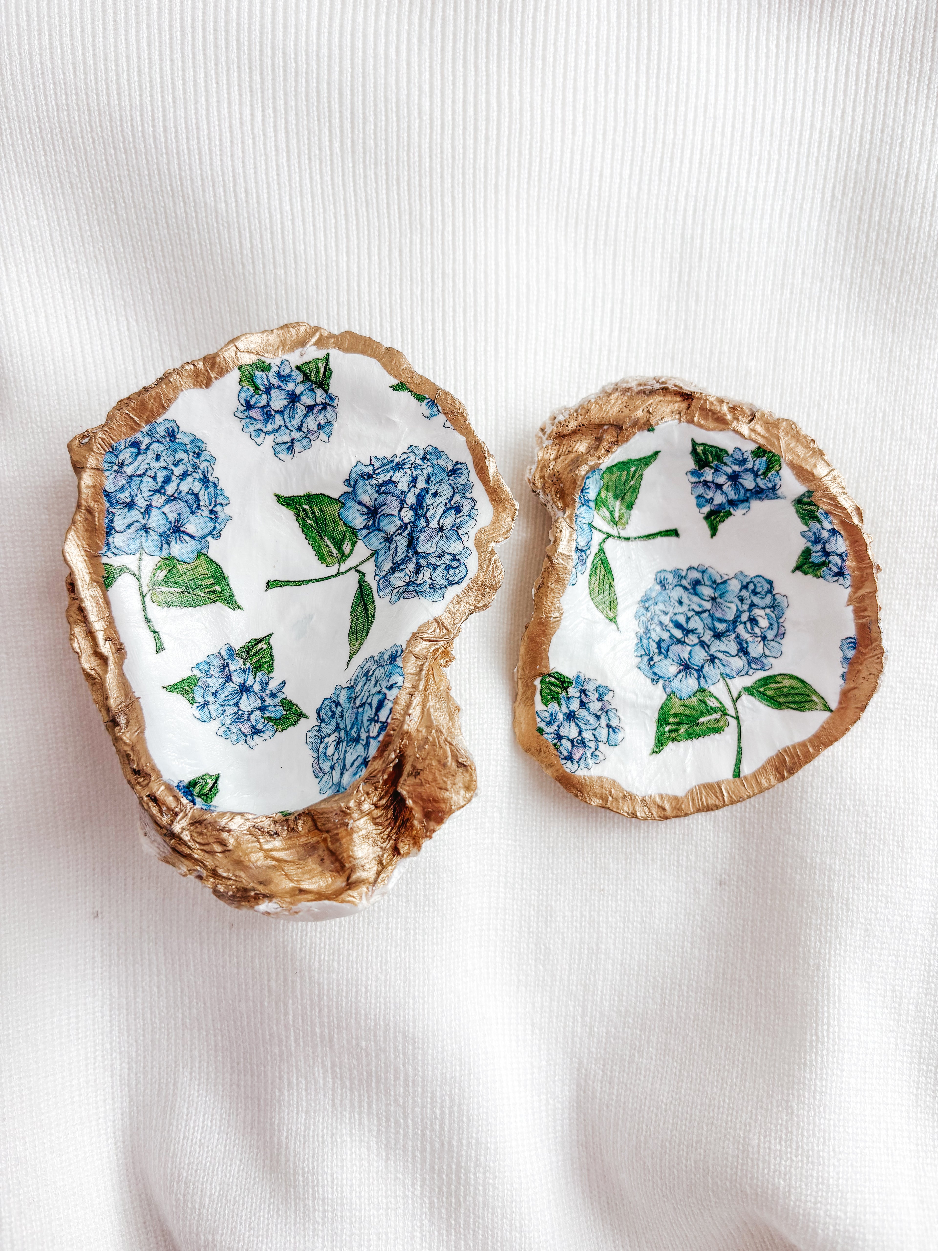 Handmade Oyster Trinket Dishes (Hydrangea)