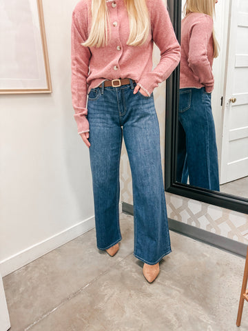 Classic Easy-Leg Jeans