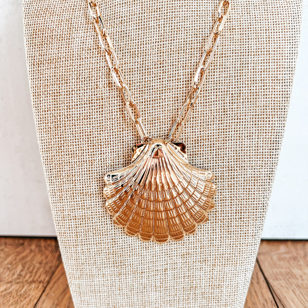 Large Shell Necklace