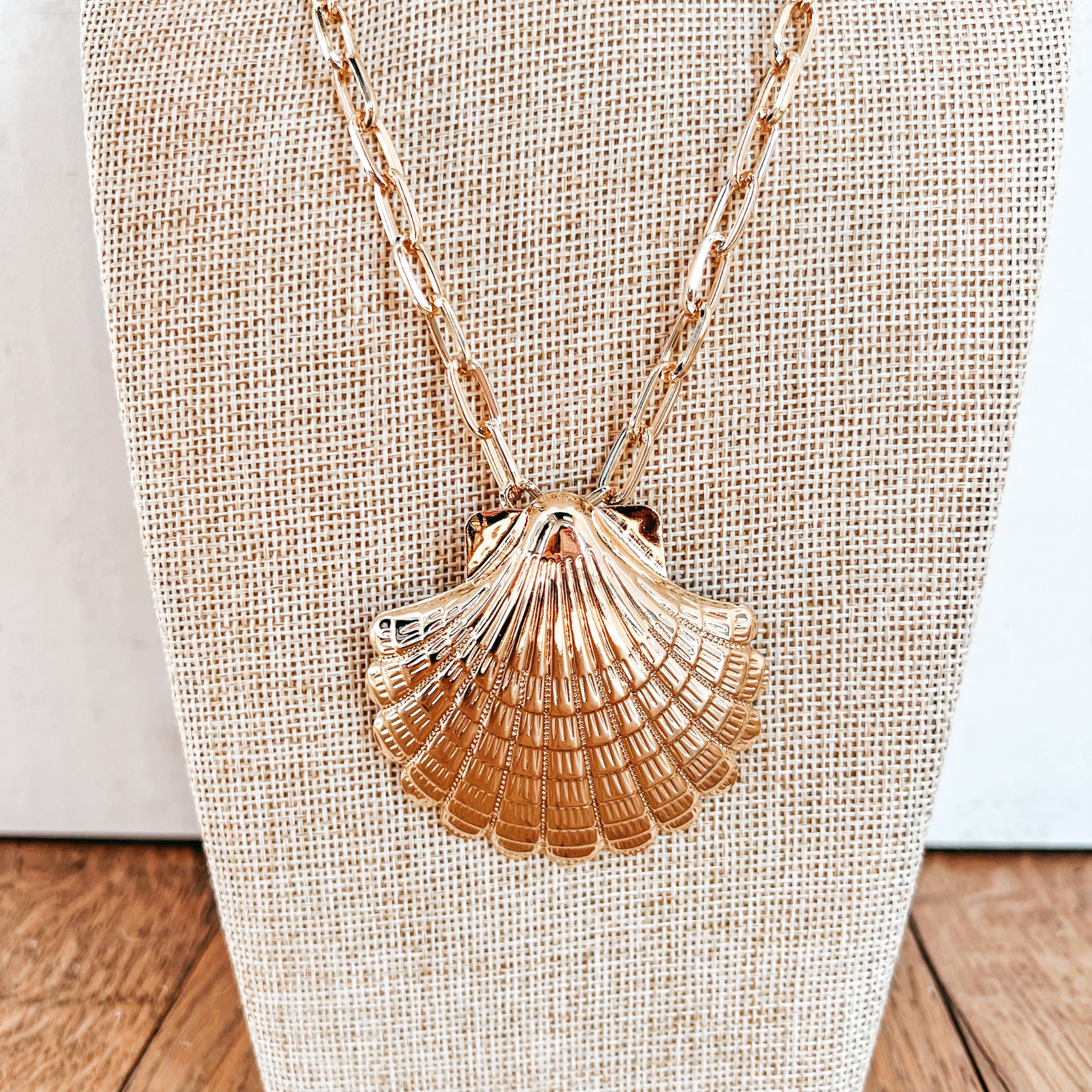 Large Shell Necklace