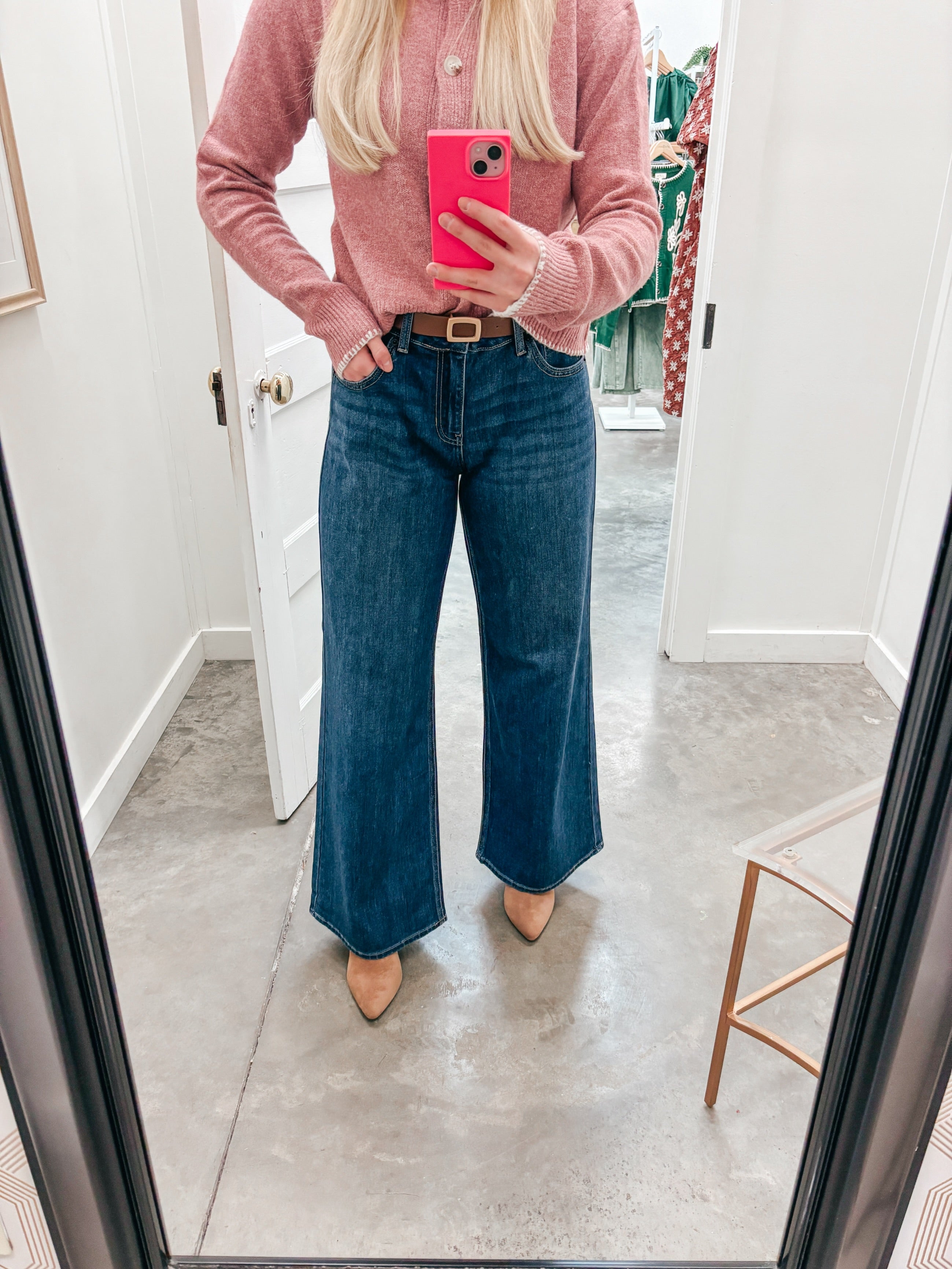 Classic Easy-Leg Jeans