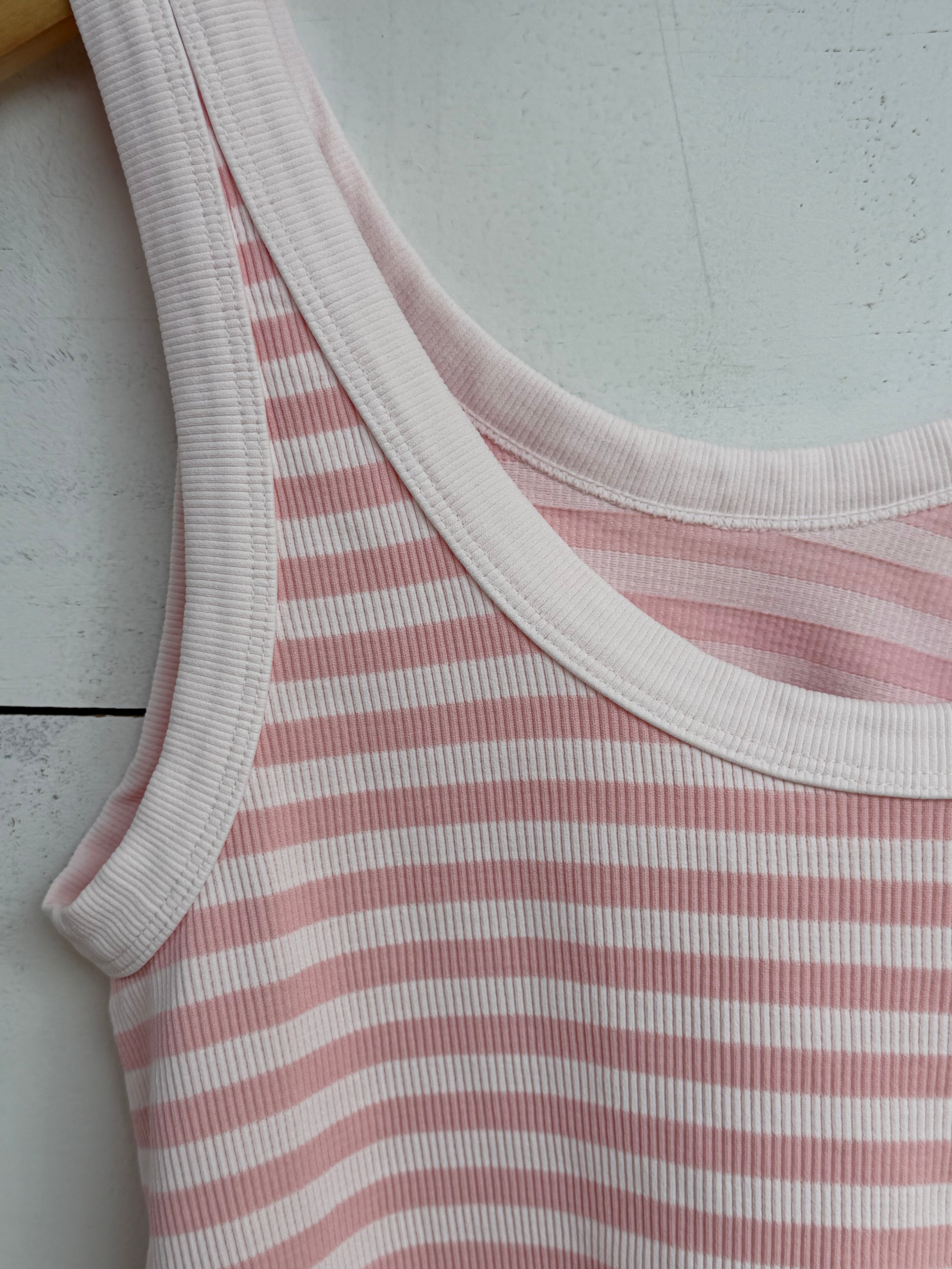 Summer Splash Tank