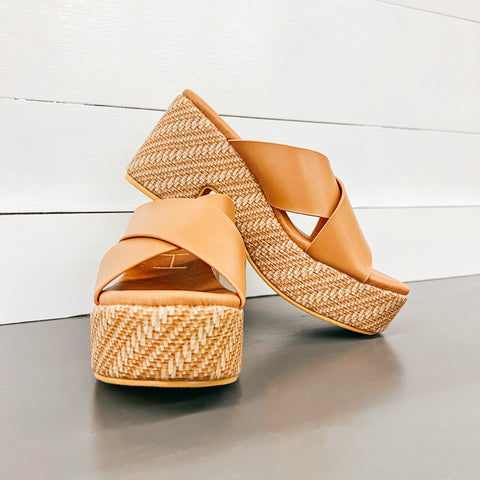 Nellie Tan Wedge