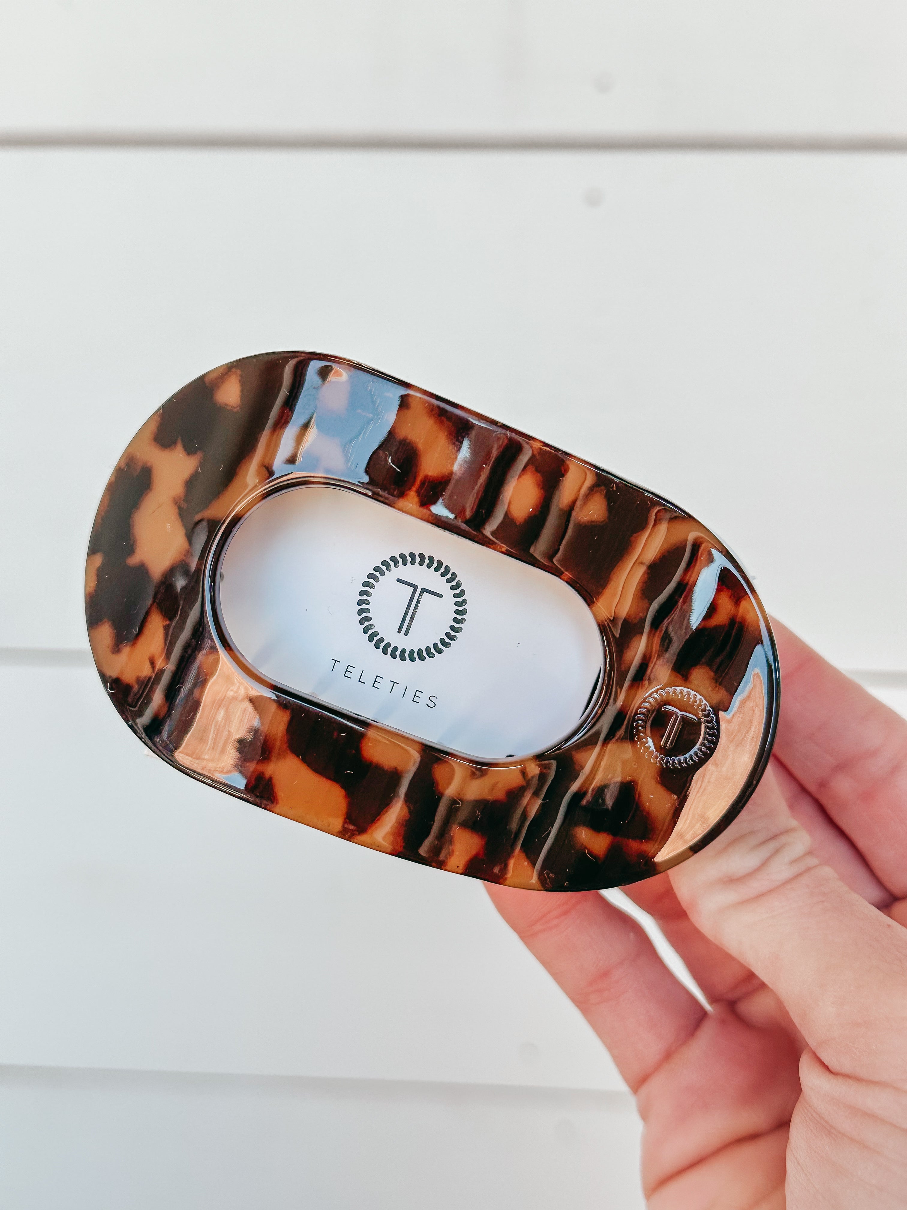 Large Oval Teletie Clip