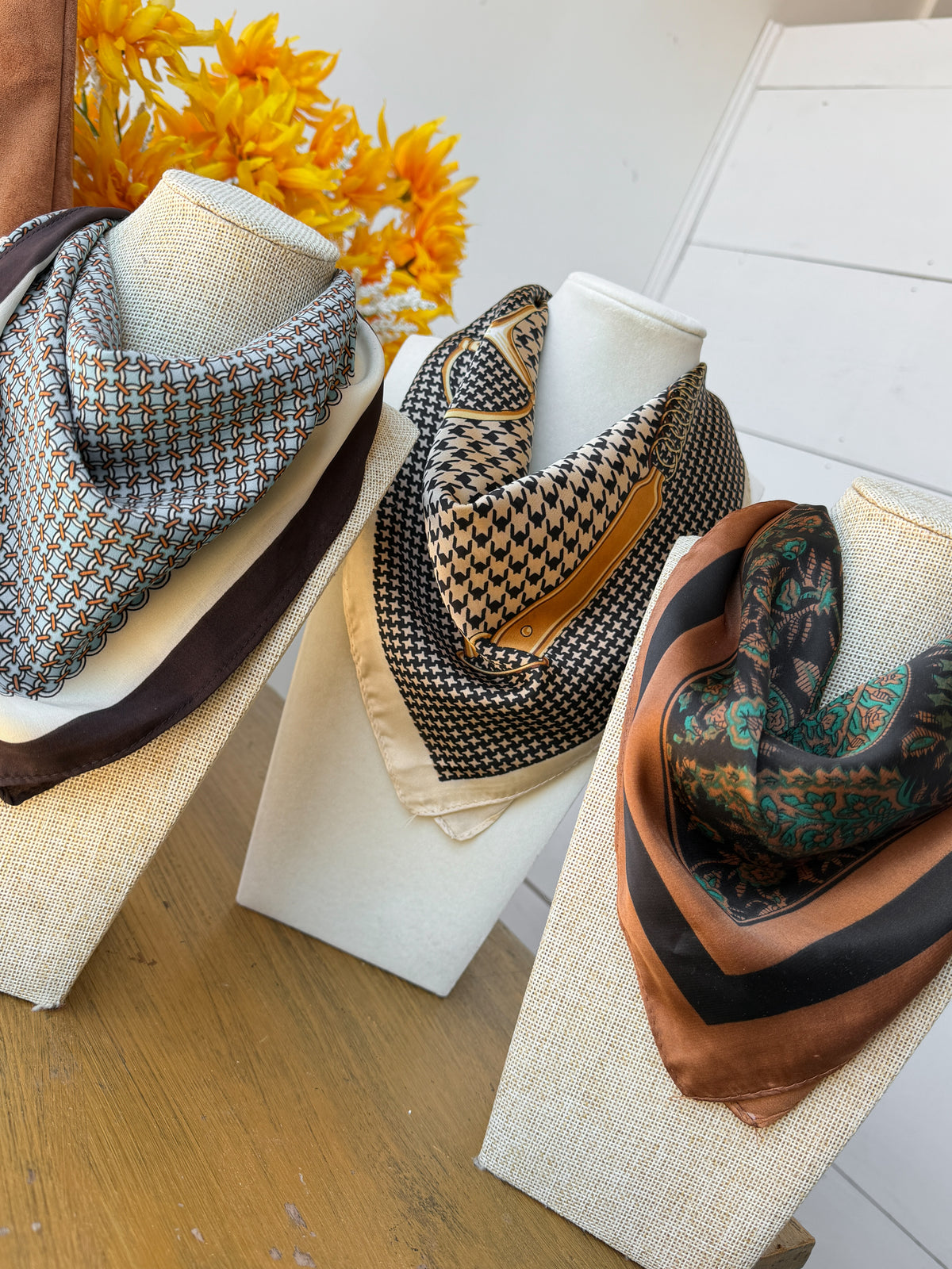 Aspen Chain Scarf