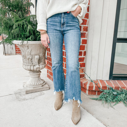 Emma High Rise Distressed Jean