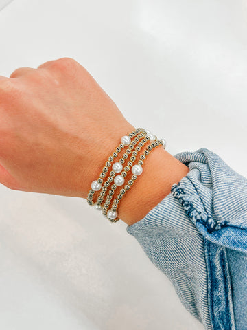 Pearl Gold Beaded Bracelet