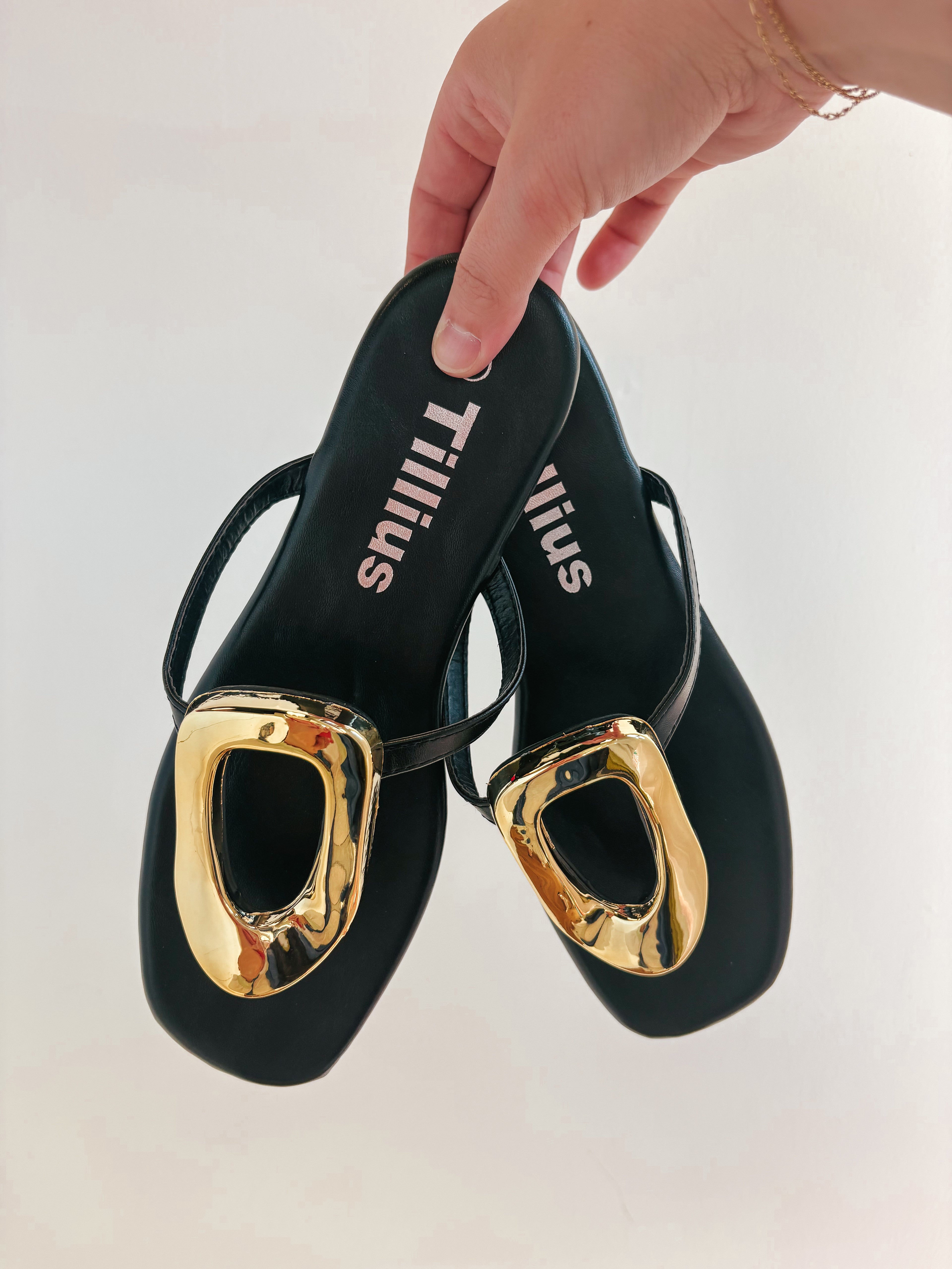 The Avery Sandal