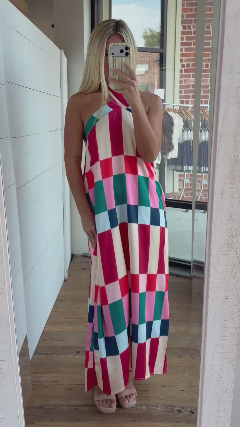 In Queens Maxi