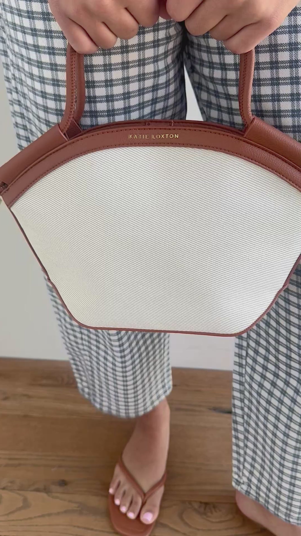 The Aspen Barrel Jeans