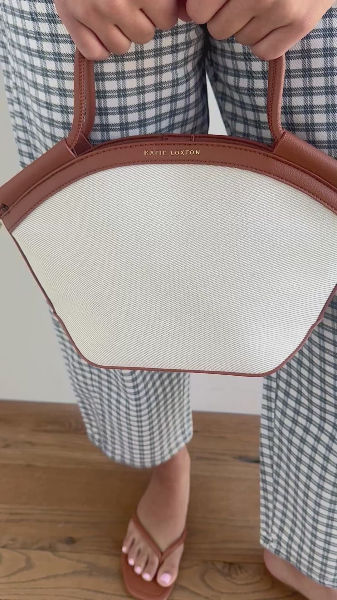 The Aspen Barrel Jeans