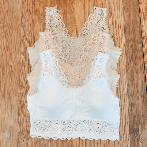 Dream in Lace Plus Bralette