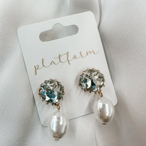 Mothers Pearls Earring